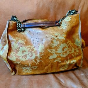 ModaLuxe Desire gold pu/leather handbag